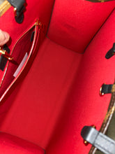 Load image into Gallery viewer, LOUIS VUITTON On The Go Reverse MM

