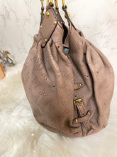 Load image into Gallery viewer, LOUIS VUITTON Mahina L in Sable

