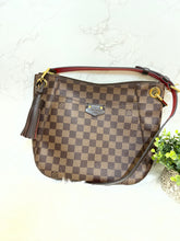 Load image into Gallery viewer, LOUIS VUITTON Damier Ebene South Bank Besace PM

