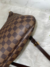 Load image into Gallery viewer, LOUIS VUITTON Bloomsbury Damier Ebene
