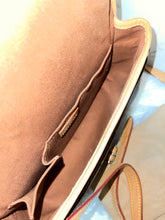 Load image into Gallery viewer, LOUIS VUITTON Sologne Monogram
