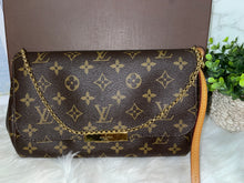 Load image into Gallery viewer, LOUIS VUITTON Monogram Favorite MM
