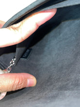 Load image into Gallery viewer, LOUIS VUITTON Pochette Félicie Epi Leather - Black

