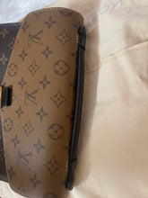 Load image into Gallery viewer, LOUIS VUITTON Monogram Reverse Canvas Pochette Metis
