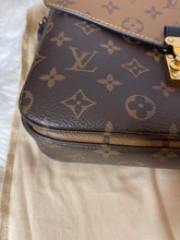 Load image into Gallery viewer, LOUIS VUITTON Monogram Reverse Canvas Pochette Metis
