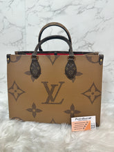 Load image into Gallery viewer, LOUIS VUITTON On-The-Go Reverse MM
