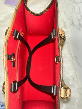 Load image into Gallery viewer, LOUIS VUITTON On-The-Go Reverse MM
