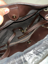 Load image into Gallery viewer, BURBERRY Golderton Tote
