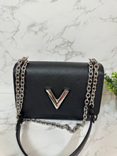 Load image into Gallery viewer, LOUIS VUITTON Epi Leather Twist MM

