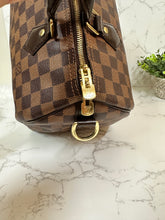 Load image into Gallery viewer, LOUIS VUITTON Damier Ebene Speedy Bandoulière 30
