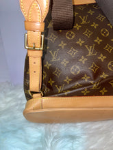 Load image into Gallery viewer, LOUIS VUITTON Montsouris Backpack GM
