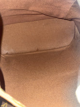 Load image into Gallery viewer, LOUIS VUITTON Montsouris Backpack GM
