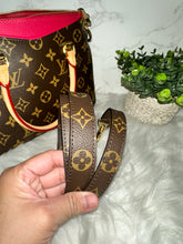 Load image into Gallery viewer, LOUIS VUITTON Pallas BB
