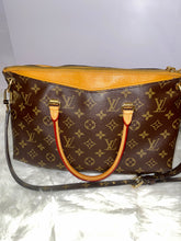 Load image into Gallery viewer, LOUIS VUITTON Pallas Monogram MM
