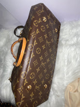 Load image into Gallery viewer, LOUIS VUITTON Pallas Monogram MM
