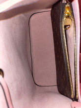 Load image into Gallery viewer, LOUIS VUITTON  NeoNoe MM Monogram Canvas Rose Poudre
