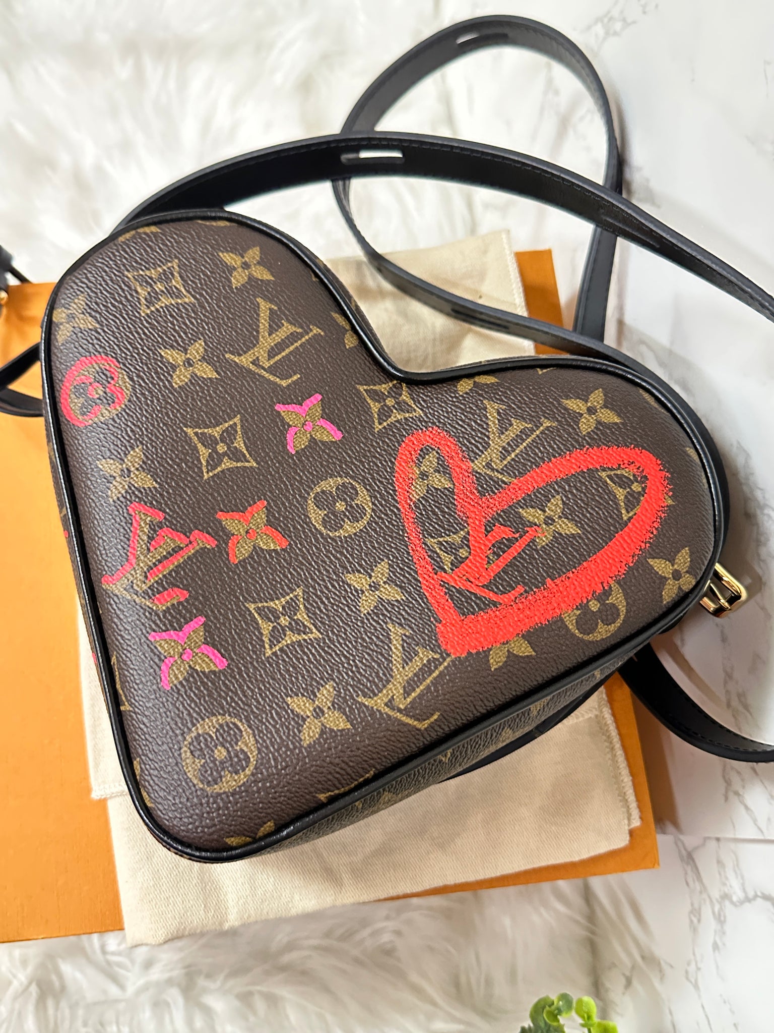 Louis Vuitton Sac Coeur Heart Bag 🦄 Monogram Fall in love ❤️