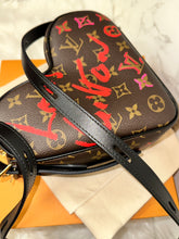 Load image into Gallery viewer, LOUIS VUITTON Monogram Fall In Love Sac Coeur
