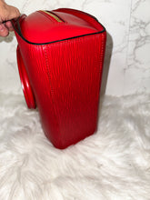 Load image into Gallery viewer, LOUIS VUITTON Epi Leather Pont Neuf
