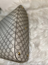 Load image into Gallery viewer, GUCCI GG Supreme Hobo Two-Way Bag
