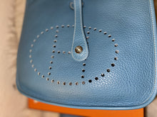 Load image into Gallery viewer, HERMES Evelyne lll PM - Blue
