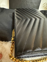Load image into Gallery viewer, YSL Envelope Wallet on Chain - Black
