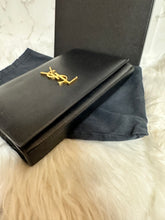 Load image into Gallery viewer, YSL Caviar Wallet On Chain
