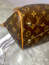 Load image into Gallery viewer, LOUIS VUITTON Monogram Canvas Tivoli PM
