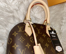 Load image into Gallery viewer, LOUIS VUITTON Alma BB Monogram - Brandnew ( 2021 )
