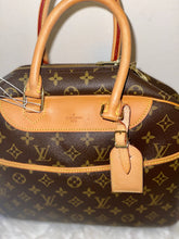 Load image into Gallery viewer, LOUIS VUITTON Deauville Monogram Canvas
