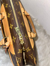 Load image into Gallery viewer, LOUIS VUITTON Deauville Monogram Canvas
