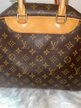 Load image into Gallery viewer, LOUIS VUITTON Deauville Monogram Canvas
