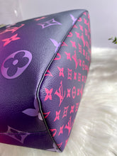 Load image into Gallery viewer, LOUIS VUITTON Neverfull MM Midnight Fuchsia
