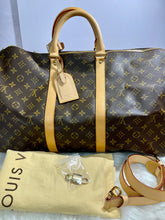 Load image into Gallery viewer, LOUIS VUITTON Keepall Bandouliere 50 Monogram
