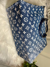 Load image into Gallery viewer, Louis Vuitton Onthego MM Denim
