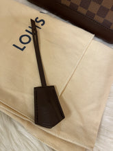 Load image into Gallery viewer, Louis Vuitton Alma BB Damier ebene
