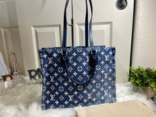 Load image into Gallery viewer, Louis Vuitton Onthego MM Denim
