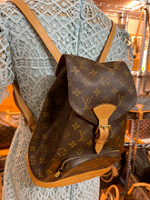 Load image into Gallery viewer, LOUIS VUITTON Monstsouris MM
