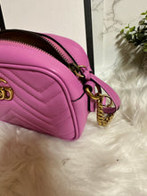 Load image into Gallery viewer, Gucci Marmont Matelassè Pink Leather
