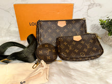 Load image into Gallery viewer, Louis Vuitton Multi Pochette accessoires
