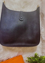 Load image into Gallery viewer, HERMES Clemence Leather Evelyne GM - Black
