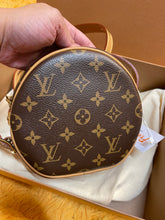 Load image into Gallery viewer, Louis Vuitton Boetie Souple PM
