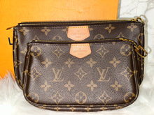 Load image into Gallery viewer, Louis Vuitton Multi Pochette accessoires
