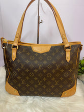 Load image into Gallery viewer, LOUIS VUITTON Monogram Canvas Estrela MM Bag
